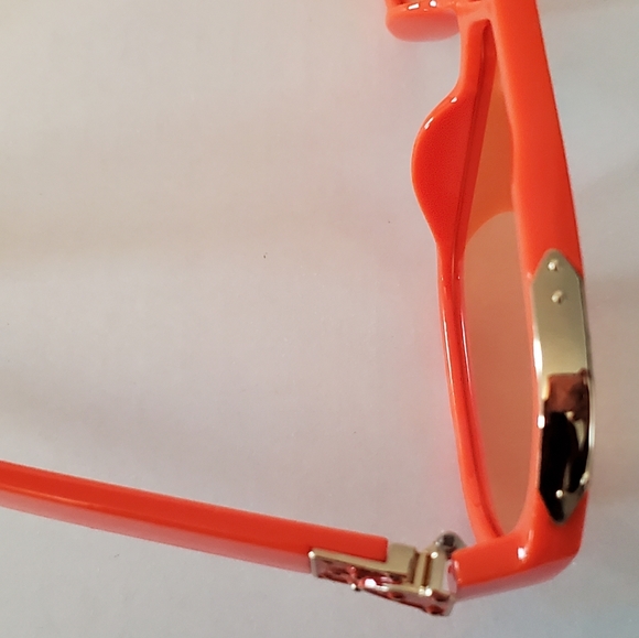 NY Sunglasses - Picture 7 of 9